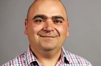 Dave’s Hot Chicken is placing big bets on AI to give the chain an edge in the chicken wars